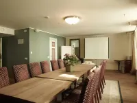 CRU Hotel - Layanan Antar-Jemput