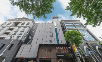 Hound Hotel Sangmu