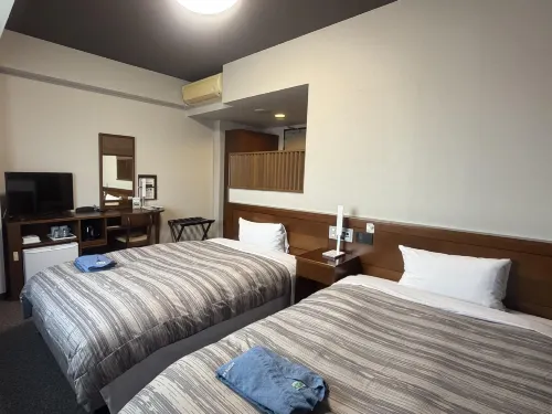 Hotel Route-Inn Kanda Ekimae - Park Yeri