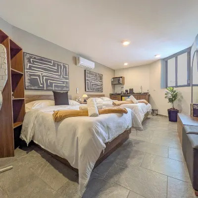 Casa Heredia Hotels near Financial District