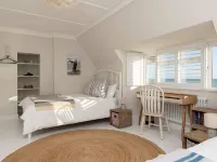 Luxury Beachfront Retreat for 14 With Hot Tub Hotels in Bognor Regis