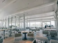 Botanical Pool Club - breakfast