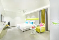 Zibe Luxe Hyderabad by GRT Hotels Отели в г. 