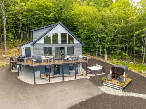 3mi Sunday River-Swimming -Castle Lodge-Hot Tub-Sauna-Pond -EV Charger-14 Pple - Gym