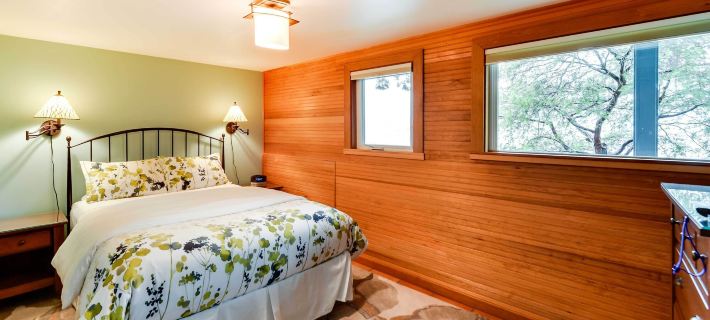 The Nest Gorgeous Waterfront la Conner Getaway! Hotels in Skagit County