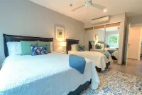Luxury, Comfort, Security & Walk to the Beach to Enjoy the Best of Costa Rica - 4-stjärniga