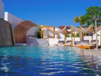 Safrani Suites - Infinity Pools