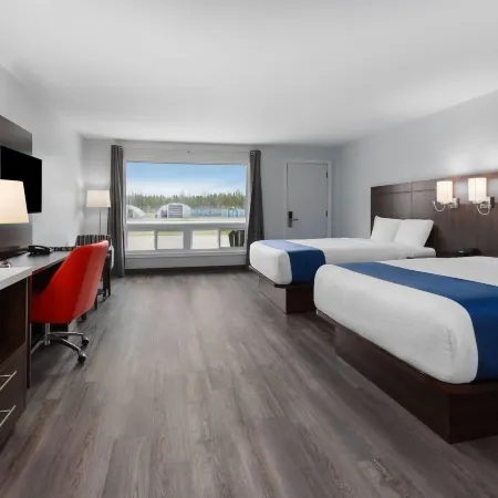 Travelodge by Wyndham Cochrane Hotels in Cochrane District