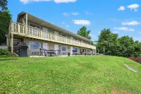 Eagle View Motel & Retreat - Motel