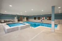 Holiday Inn Express & Suites Anchorage - Midtown by IHG - Kolam Renang