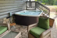 Georgia Mtn Cabin w/ Hot Tub Near Cloudland Canyon - Wifi