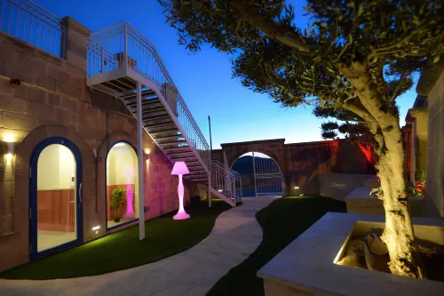 Aqueduct Boutique B&B - Parking