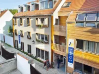 Familienhotel Weimar Mit Ferienwohnungen Hotels near Albert Schweizer memorial site