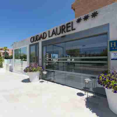 Aparthotel Ciudad Laurel Hotel Exterior