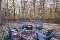 Mountain Retreat Hot Tub Game Room Basketball - WiFi