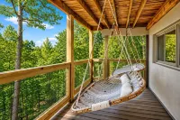 Cabin Mountain View Retreat • Hot Tub, Game Room, Fire Pit, Pizza Oven - Chalets