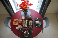 Vesuvian Tales - Breakfast