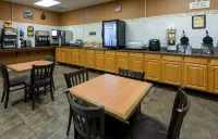 Med City Inn & Suites Rochester Mayo Clinic Area - sarapan
