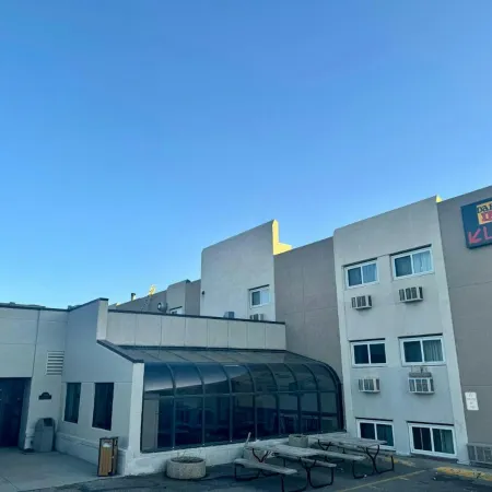 Surface Boutique Hotel Hotels in Minot