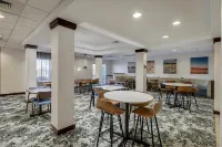 Fairfield Inn & Suites Lawton - breakfast