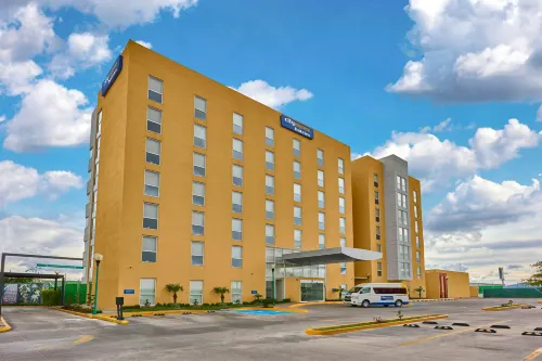 City Express by Marriott Aguascalientes Sur - parking