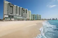 Royalton CHIC Cancun, An Autograph Collection All-Inclusive Resort - Adults Only - 5 Yıldız