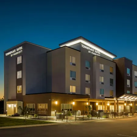 TownePlace Suites by Marriott Youngstown North Ξενοδοχεία στην πόλη Trumbull County