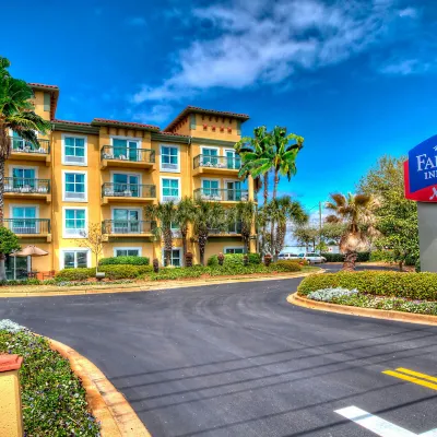 Fairfield Inn & Suites Destin Отели рядом с достопримечательностью «Пляж Джетти-Ист»