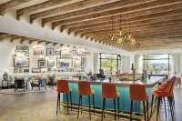 Omni Tucson National Resort - bar