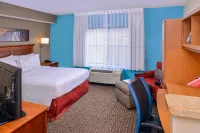 TownePlace Suites Thousand Oaks Ventura County - Pysäköinti