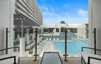 Hilton College Station - Uima-altaat