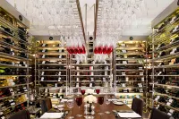 Sheraton Porto Hotel & Spa - 5 ดาว