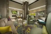 Hilton Garden Inn College Station - piscine