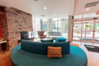 Fairfield Inn & Suites Atlanta Woodstock - 3-Star