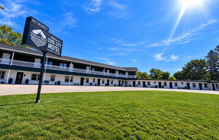 Cool City Motel
