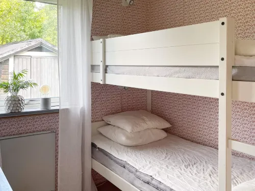 6 person holiday home in GRÄNNA - 2-Star