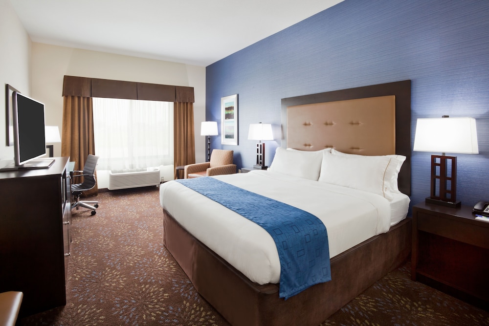 Holiday Inn Express & Suites Davenport, an Ihg Hotel