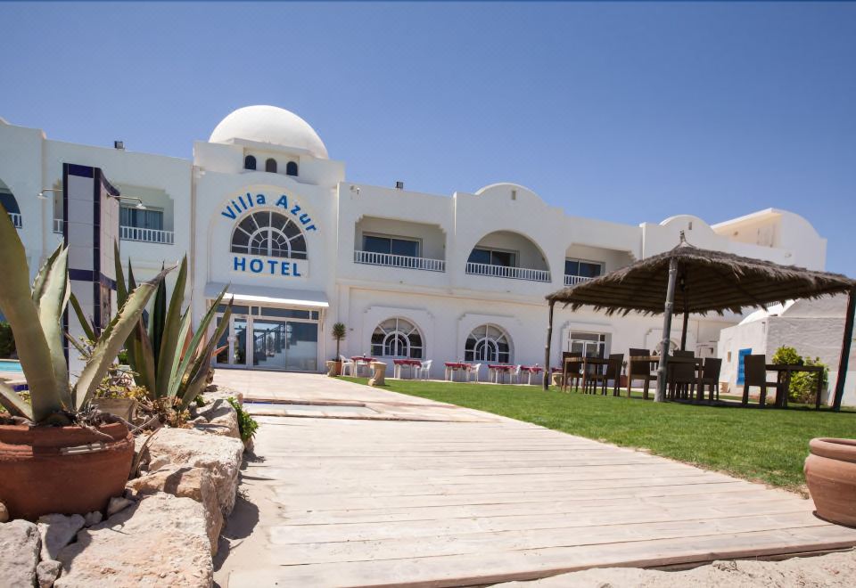 hotel overview picture