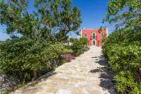 Trulli Aia in Ancient Farm with Pool and Tennis Court