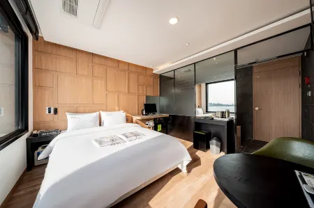 Oido Sea Hi Hotel Отели рядом с достопримечательностью «Saeng-Geumjib»