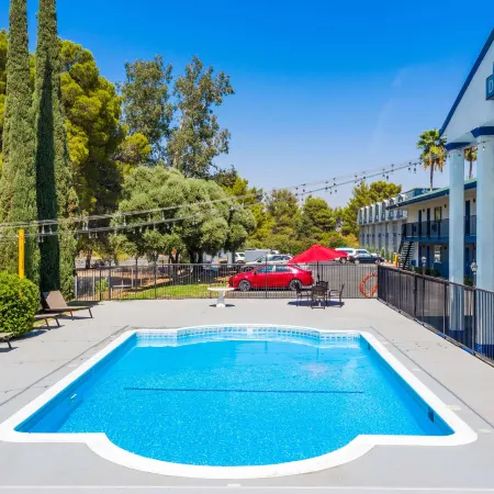 Days Inn by Wyndham Red Bluff