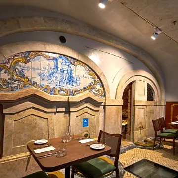 My Story Hotel Tejo Отели рядом с достопримечательностью «Лиссабонский собор»