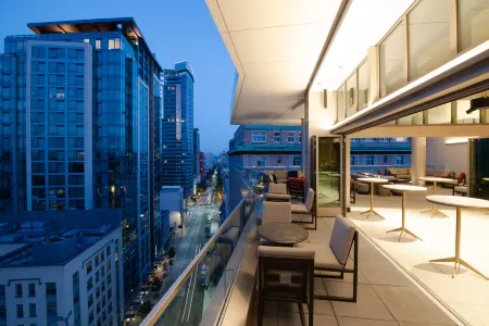 The Charter Hotel Seattle, Curio Collection by Hilton