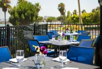 DoubleTree by Hilton San Francisco Airport North Bayfront - breakfast