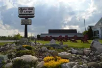 Cedar Hill Lodge - parking