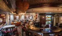 Southern Sun Elangeni & Maharani - bar