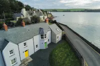 Brook Cottage - 1 Bedroom Cottage - Dale - Villas