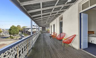 Railway Hotel - Housity