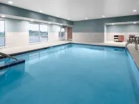 Holiday Inn Express & Suites ELKHORN - LAKE GENEVA AREA by IHG Hotels in Walworth County