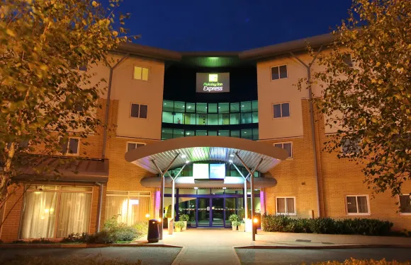 Holiday Inn Express 修咸頓M27，JCT.7